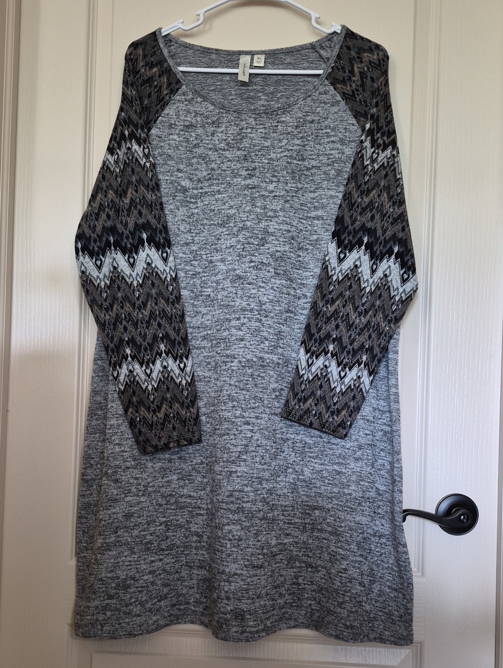 Tacera Gray Crewneck Sweater Dress with Patterned Raglan Sleeves Size XL